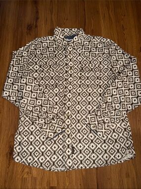 Wrangler Men's Brown and White Geometric Button-Down Shirt
